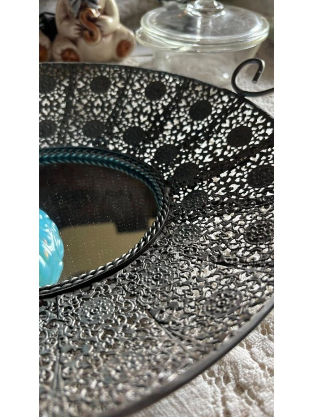 Decorative Bella Lux Silver Filigree Vanity Tray With Mirror Center & Handles 14 - Picture 3 of 3